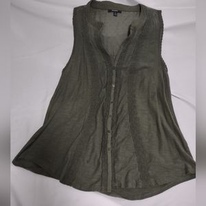 XL Olive Green Tank Top,100% Cotton, Back Mesh Detail Panel, Excellent Condition